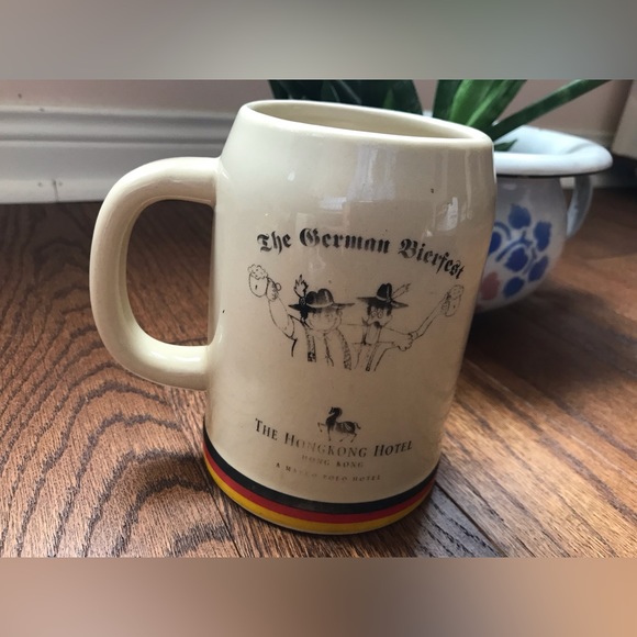 Vintage Lowenbrau  Beer Stein - Picture 7 of 9